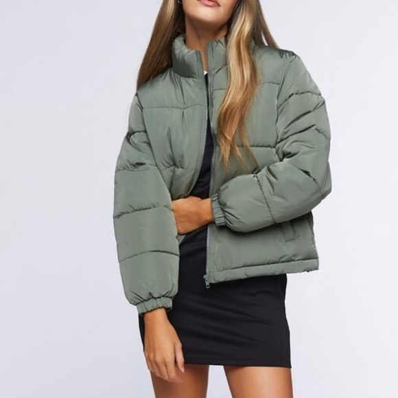 Forever 21 Jackets & Blazers - Forever21 Quilted Puffer Jacket